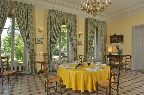 Hotel Chateau Juvenal Saint-Hippolyte-le-Graveyron Exterior foto
